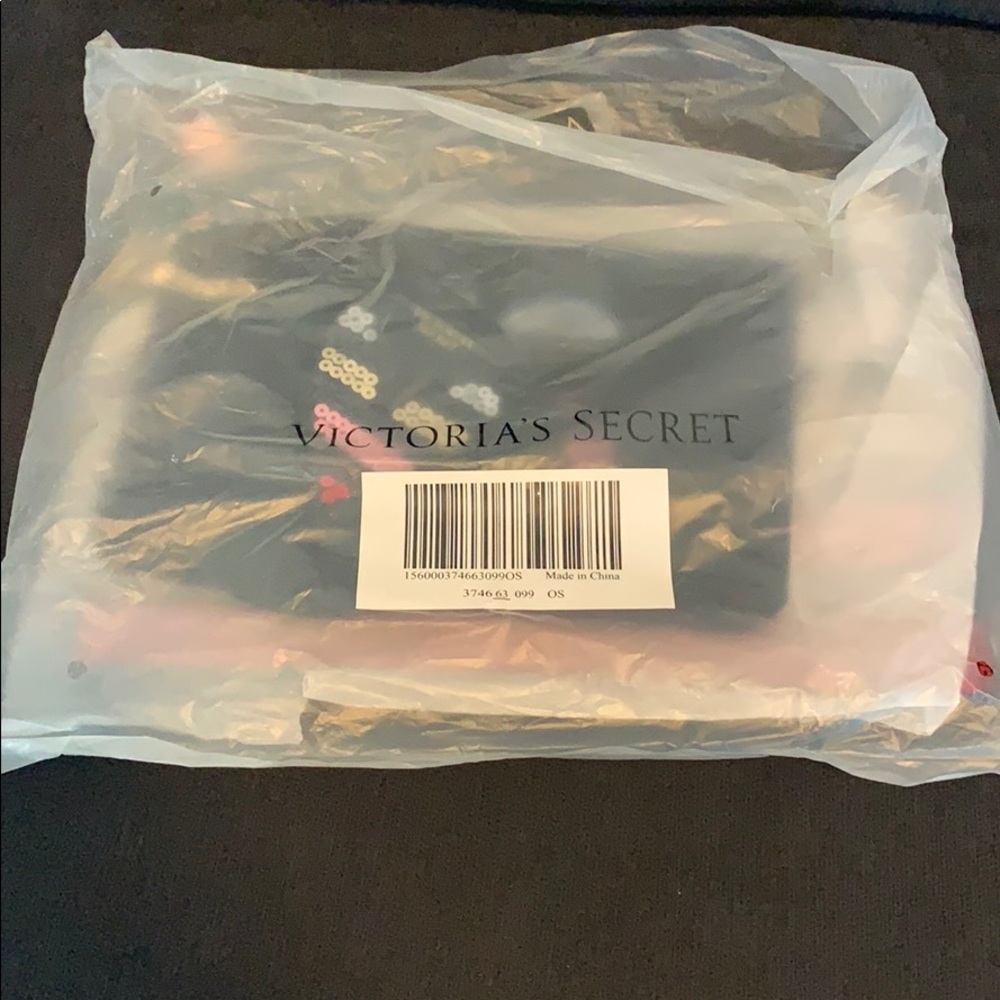 Victoria Secret bags - Picture 3 of 3